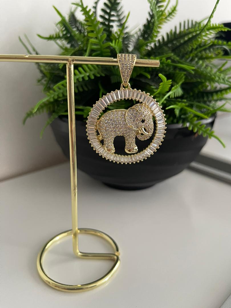 Dije Elefante Circulo Cristal