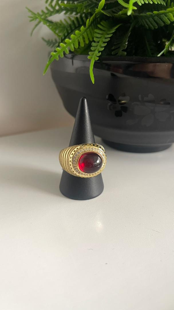 Anillo Oval Rojo