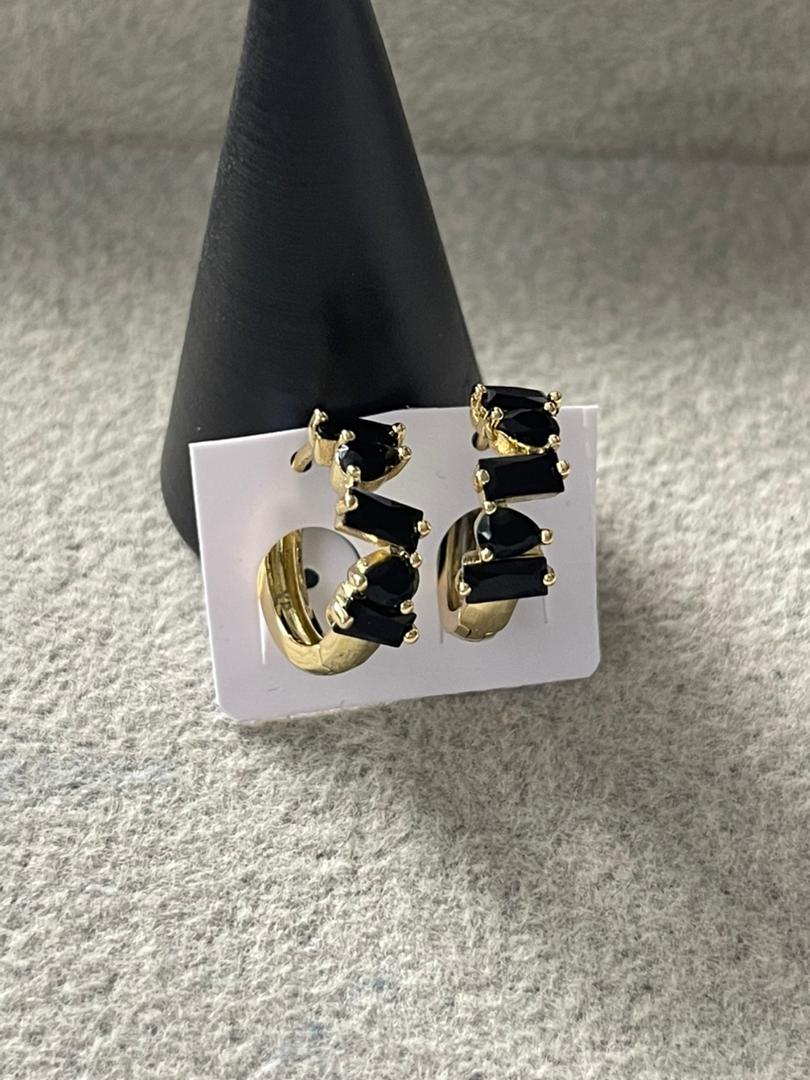 Zarcillos Singles Square