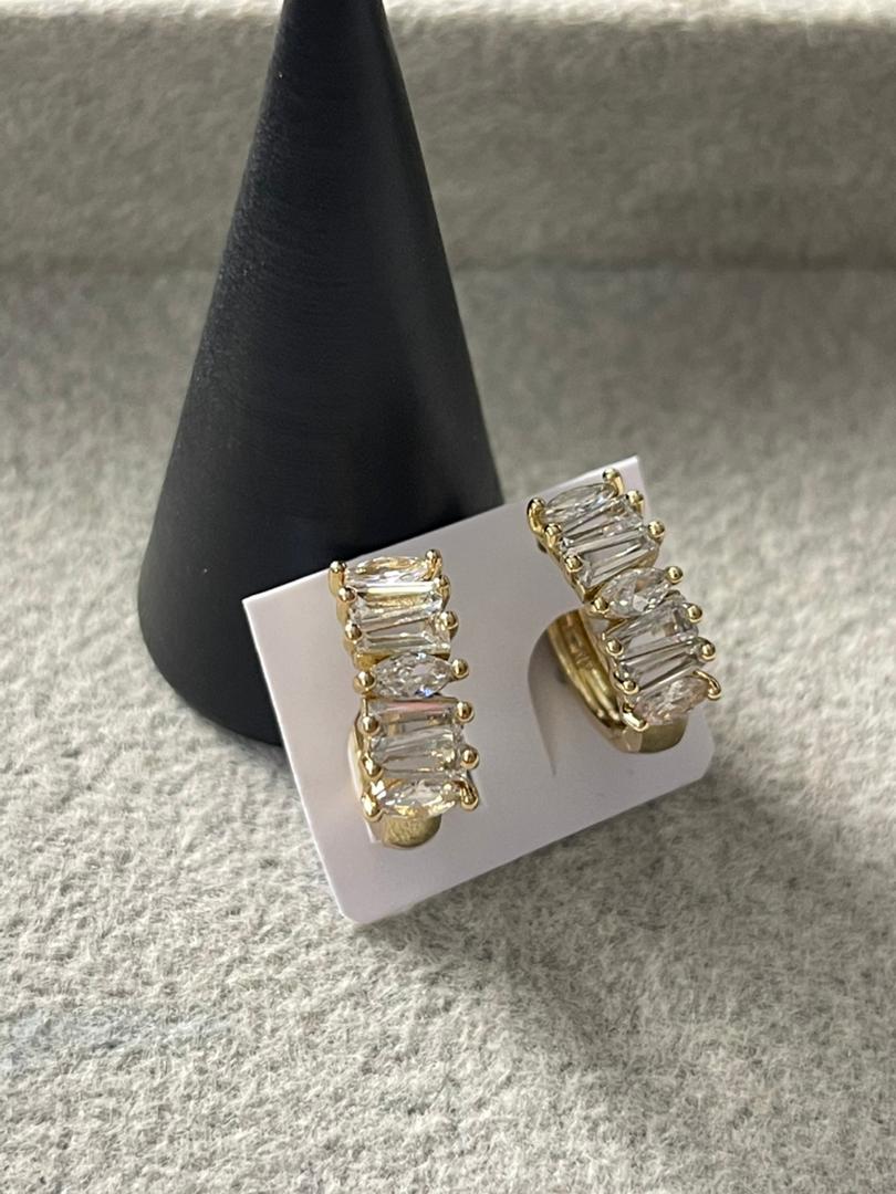 Zarcillos Singles Square