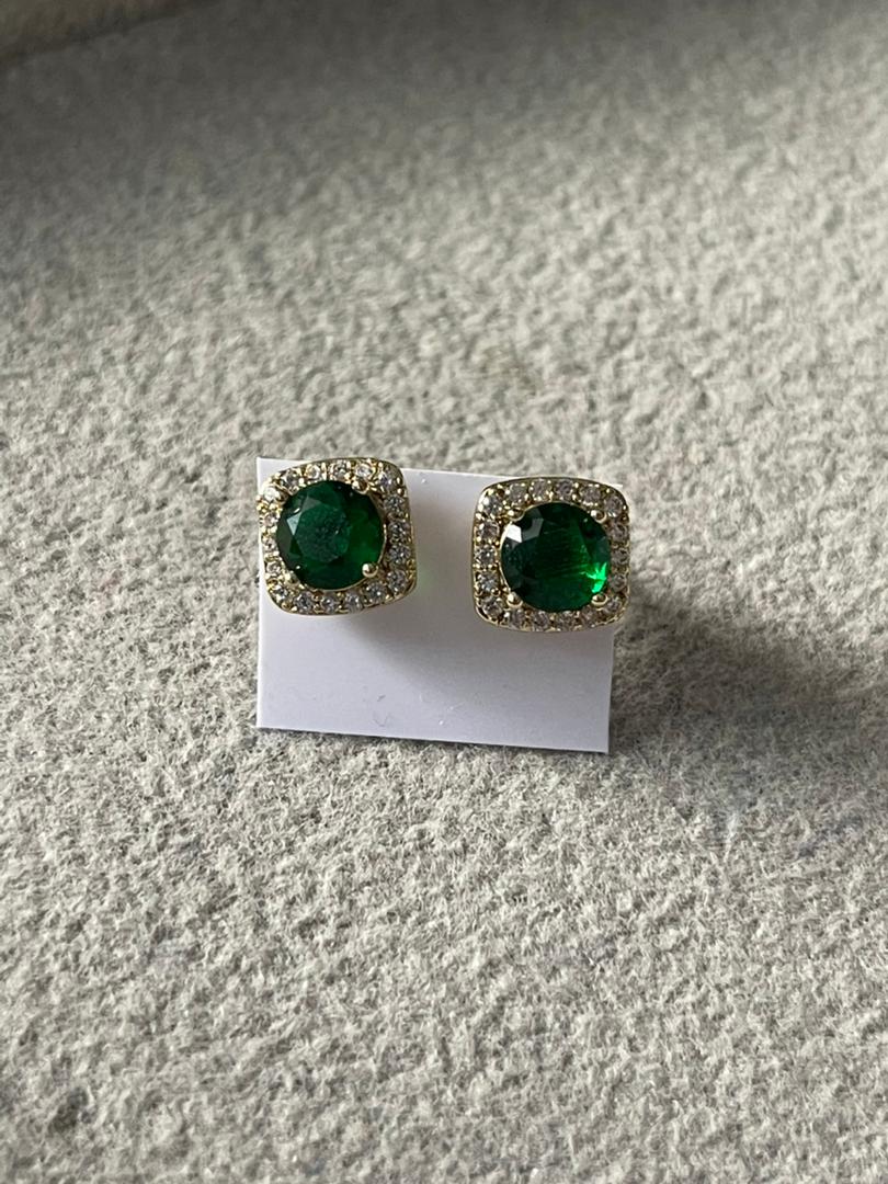 Zarcillos Square Small